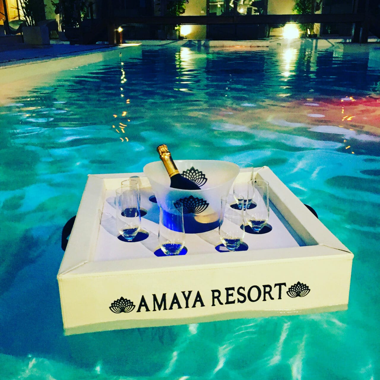 Bar flottant Amaya resort